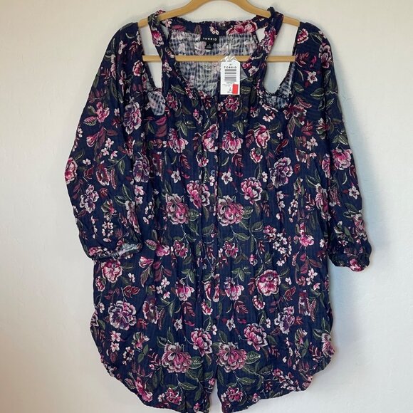 Torrid Cold Shoulder NEW Plus Size 3X Blouse Crinkle Gauze Navy/Pink/Red Floral - Picture 2 of 4